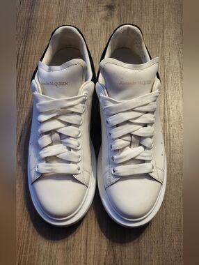 Alexander McQUEEN White Women Leather Lace-Up Sneakers
